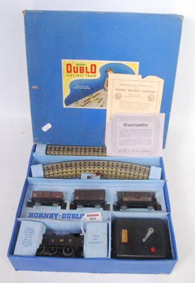 Lot 869 - EDG7 Hornby Dublo LMS tank goods set...
