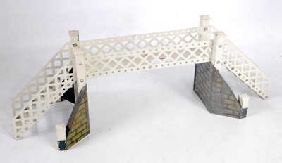 Lot 213 - 1927-33 Almost totally repainted Hornby...