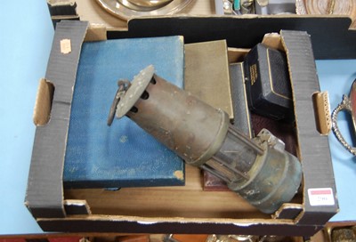 Lot 290 - A collection of miscellaneous items, to...