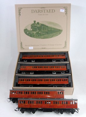 Lot 266 - Darstaed set of 5 London Transport bogie...