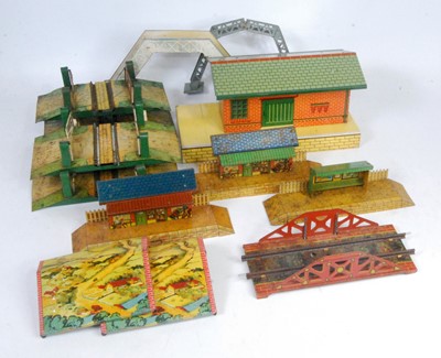 Lot 238 - Two large trays mainly Hornby items: 1949/55...