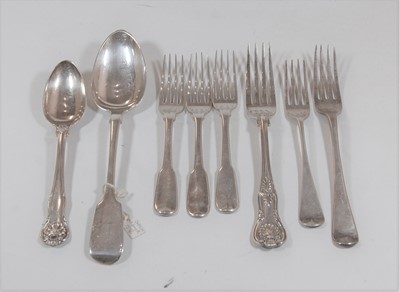 Lot 401 - A collection of loose 19th century and later...