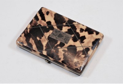 Lot 440 - A Victorian blond tortoiseshell and white...