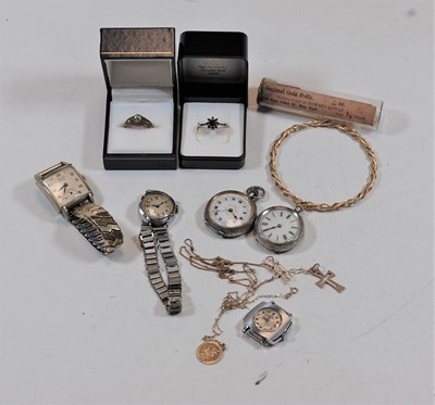 Lot 463 - A small collection of miscellaneous items to...