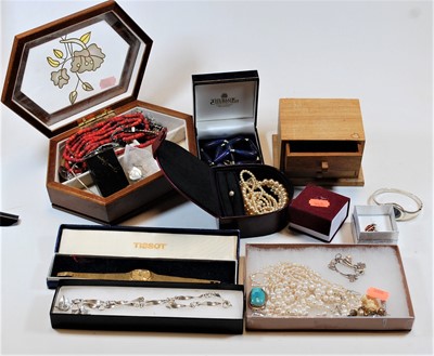 Lot 516 - A collection of miscellaneous modern costume...