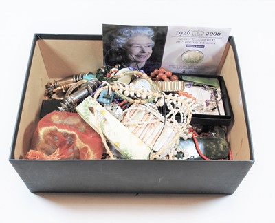 Lot 476 - A box of costume jewellery, to include beaded...
