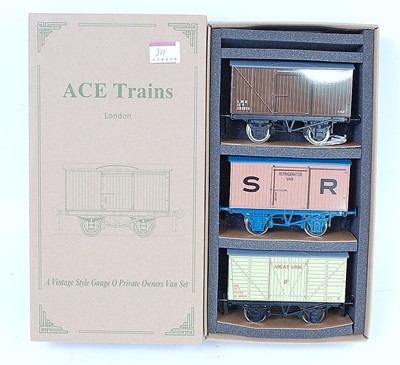 Lot 311 - ACE Trains Set 13 of three vans:- SR Pink...