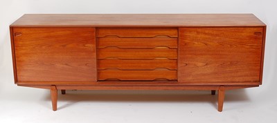 Lot 337 - Henry Rosengren Hansen for Skovby Mobilfabrik -...