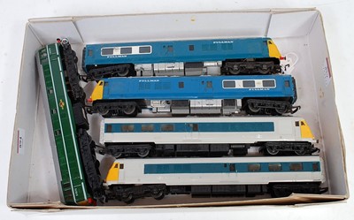Lot 894 - 2 car Triang BR blue/grey diesel Pullman (G) a...