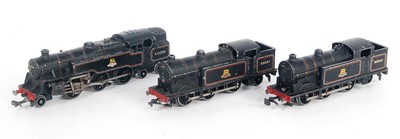 Lot 904 - A Hornby Dublo EDL 18 3-rail tank engine and 2...