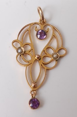 Lot 2572 - An Edwardian yellow metal openwork amethyst...