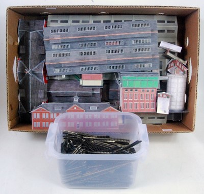 Lot 1023 - Quantity of loose Peco N gauge Setrack...