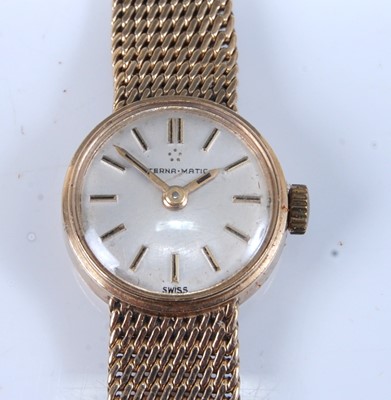 Lot 2631 - A 9ct yellow gold lady's Eternamatic...