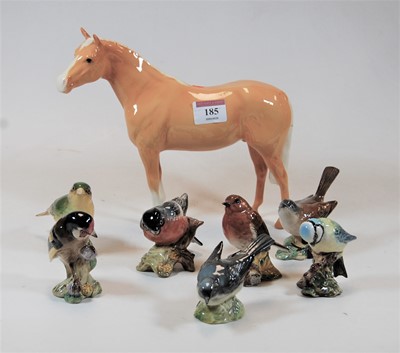 Lot 192 - A Beswick palomino horse, gloss finish, height...