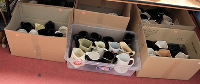 Lot 130 - A large quantity of miscellaneous breweryana,...
