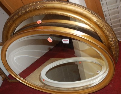 Lot 1081 - Circa 1900 gilt framed and bevelled oval wall...