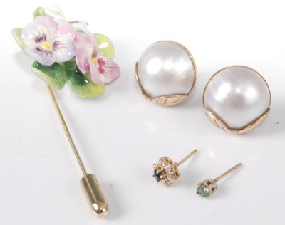 Lot 336 - A pair of 9ct gold backed split pearl ear...