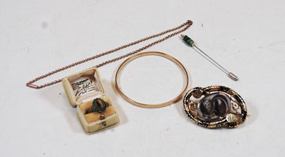 Lot 384 - A 9ct gold belcher link neck chain, 4.5g;...