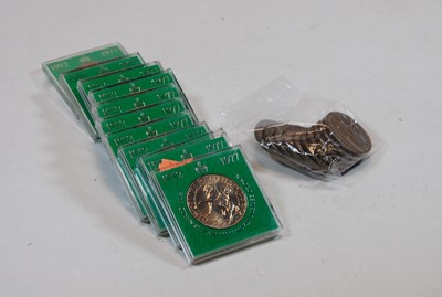 Lot 385 - A collection of Queens Silver Jubilee...