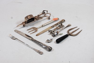 Lot 388 - Assorted silverware, to include three...