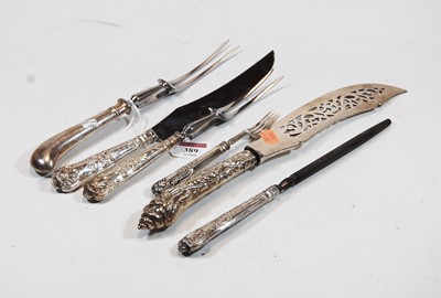 Lot 389 - A quantity of silver handled flatware, to...