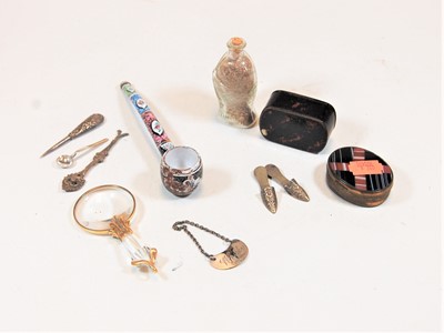 Lot 355 - A collection of miscellaneous items to include...