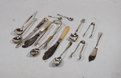 Lot 364 - A small collection of mainly 20th century...