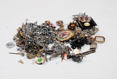 Lot 376 - A box of modern costume jewellery to include...