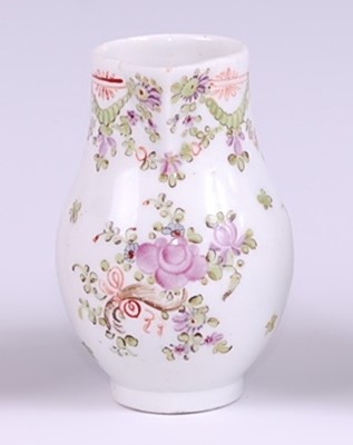 Lot 1047 - A Lowestoft porcelain sparrow-beak cream jug,...