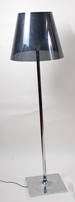 Lot 361 - A large contemporary Italian chrome floor...