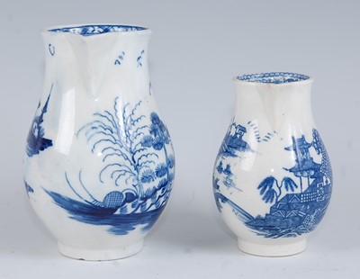 Lot 1051 - A Caughley porcelain sparrow-beak cream jug,...