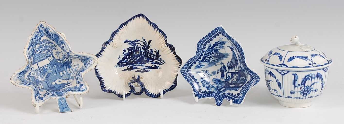 Lot 1054 - A late 18th century English porcelain pickle...