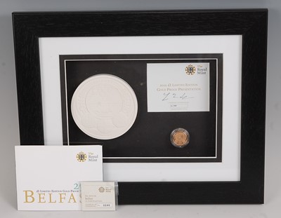 Lot 2025 - The Royal Mint, 2010 City Series Belfast £1...