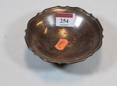 Lot 254 - A plain silver footed bonbon dish, 2.5oz,...