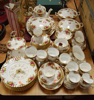 Lot 124 - A Royal Albert Old Country Roses pattern part...
