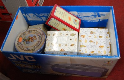 Lot 176 - A box containing a collection of various...