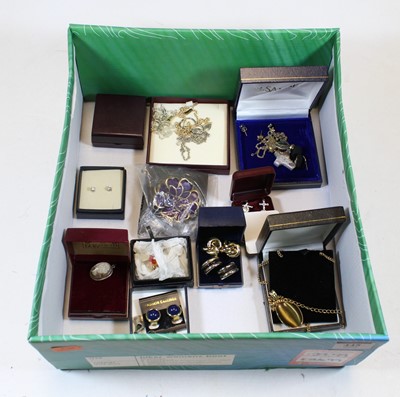 Lot 445 - A box of miscellaneous costume jewellery to...