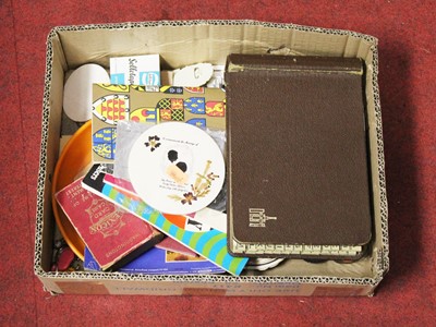 Lot 540 - A box of miscellaneous items, to include...