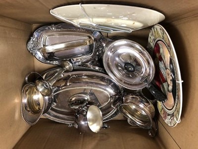 Lot 576 - A box of mixed plated wares to include entree...