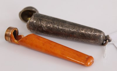 Lot 368 - An Edwardian silver cheroot holder case,...