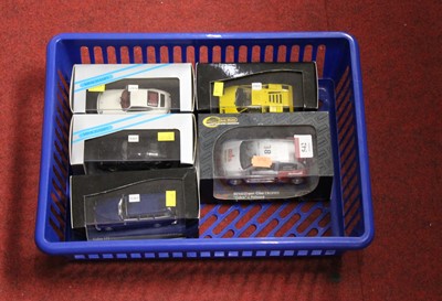 Lot 542 - Five modern issue diecast toys to include...