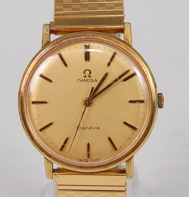 Lot 2546 - A gent's Omega Geneve gilt metal cased...