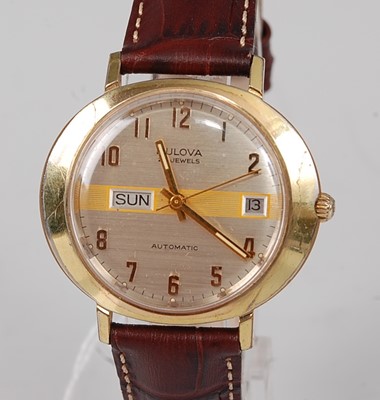 Lot 2623 - A gent's Bulova gold plated automatic...