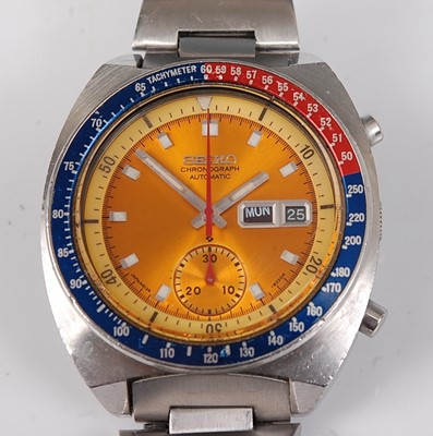 Lot 2708 - A gent's Seiko 6139 -6030R 'Pogue' chronograph...