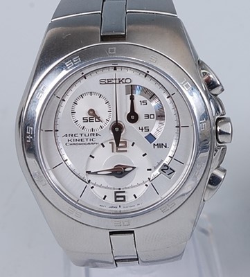 Lot 2714 - A gent's Seiko Arctura kinetic chronograph...