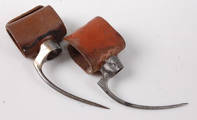 Lot 315 - * A pair of circa 1820 cock fighting spurs,...