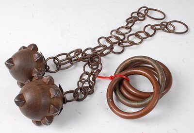 Lot 321 - * An early 20th century livestock ring of...