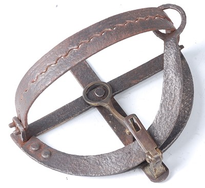 Lot 352 - * A 19th century egg trap, having 7" serrated...
