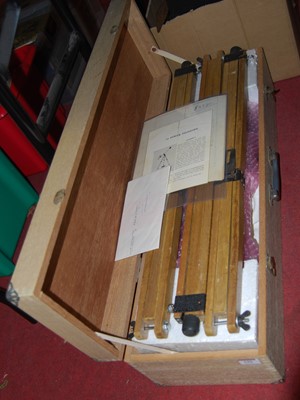 Lot 199 - A late 20th century Japanese telescope with...