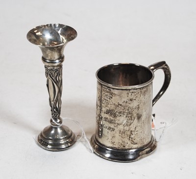 Lot 286 - A George V silver christening tankard, maker...